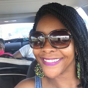 Meet your Posher, Laci